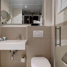 Bathroom Double Room 